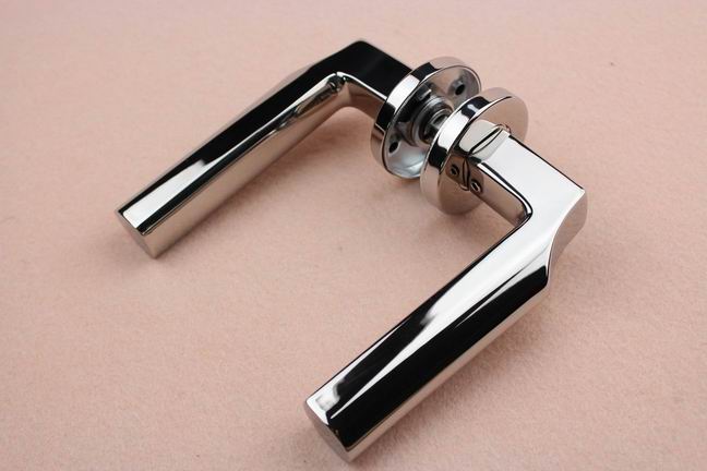 Made in China sliding door bolt lock,door lock handle